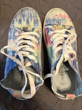 Tie-Dye Canvas Women's Sneakers with White Laces